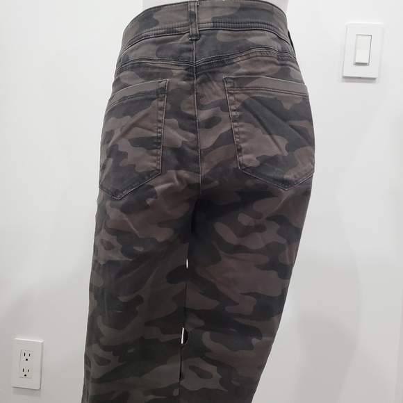 Democracy Women's Ab Solution Jegging - Picture 5 of 16